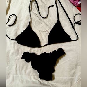 Black bikini